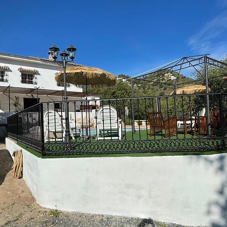 Alojamiento Rural El Paraiso Del Chorro Bagian luar foto