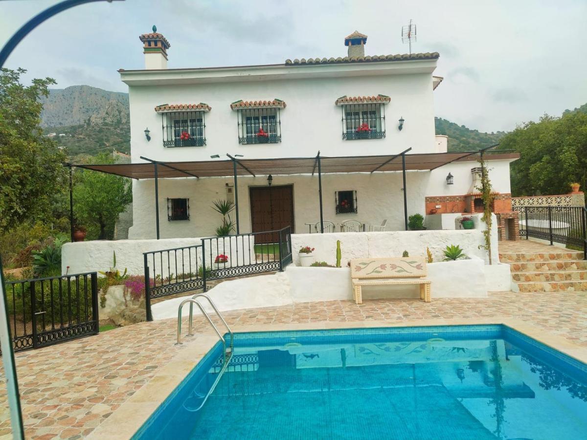 Alojamiento Rural El Paraiso Del Chorro Bagian luar foto